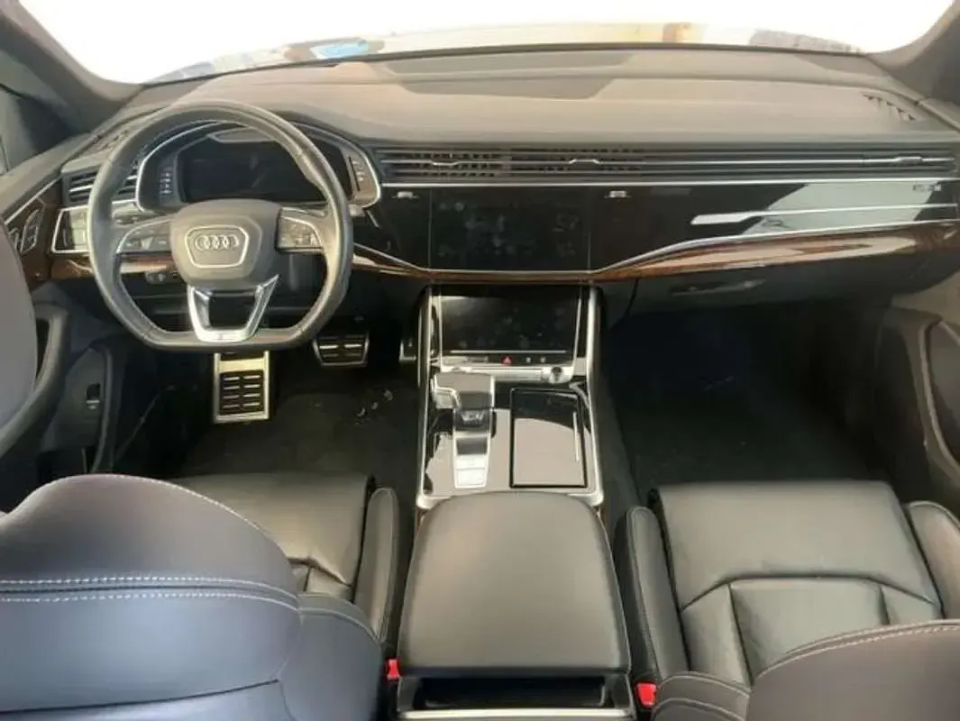 Usado Audi SQ8 Exclusive 435 CV (319 kW) 2020 Marrón SUV