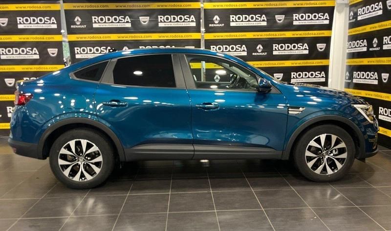 Usado Renault Arkana Intens 145 CV (106 kW) 2022 Azul SUV