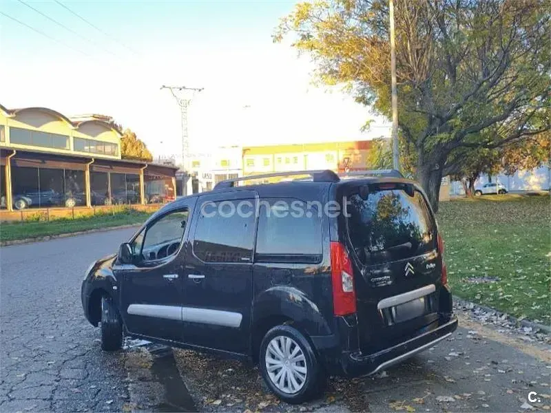 Usado Citroën Berlingo 110 CV (80 kW) 2012 Negro Monovolumen