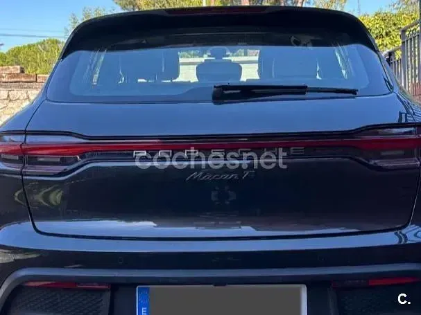 Usado Porsche Macan 265 CV (194 kW) 2023 Gris / plata SUV