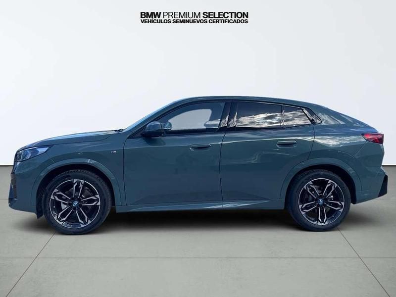 Usado BMW iX2 M Sport 150 kW (204 CV) 2025 Verde SUV