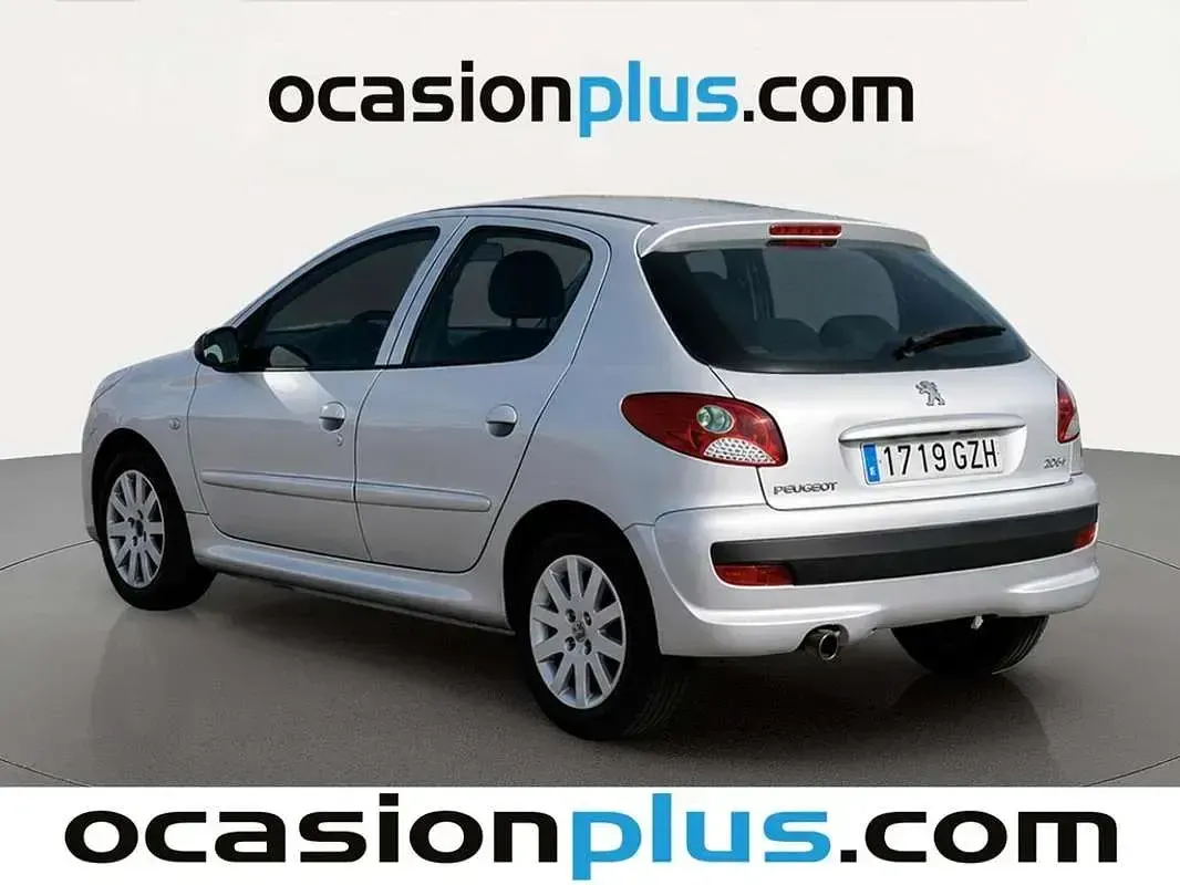 Usado Peugeot 206+ 70 CV (51 kW) 2010 Gris Utilitario