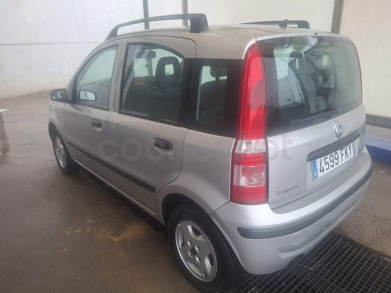 Usado Fiat Panda Dynamic 60 CV (44 kW) 2007 Gris / plata Utilitario