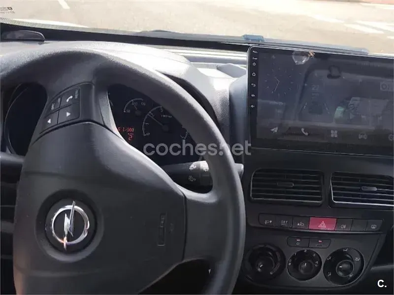 Usado Opel Combo Excellence 90 CV (66 kW) 2013 Blanco Monovolumen