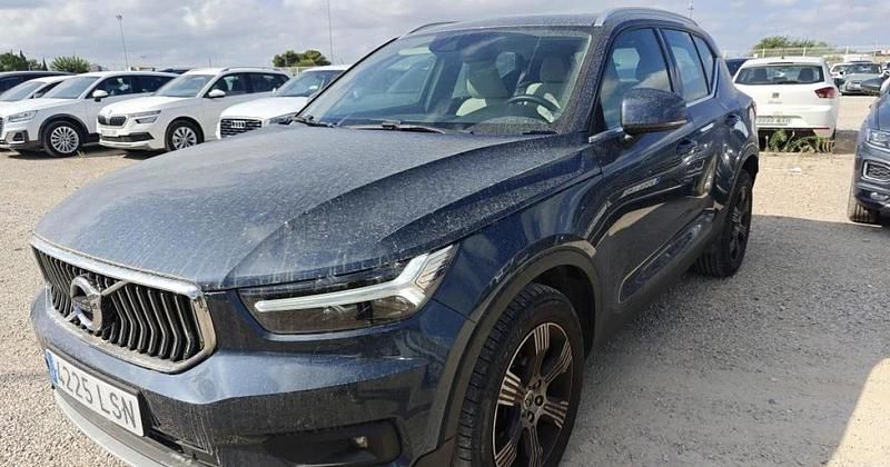 Usado 2021 Volvo XC40 Inscription SUV | 26.500 € (Caro) - Imagen 1/4