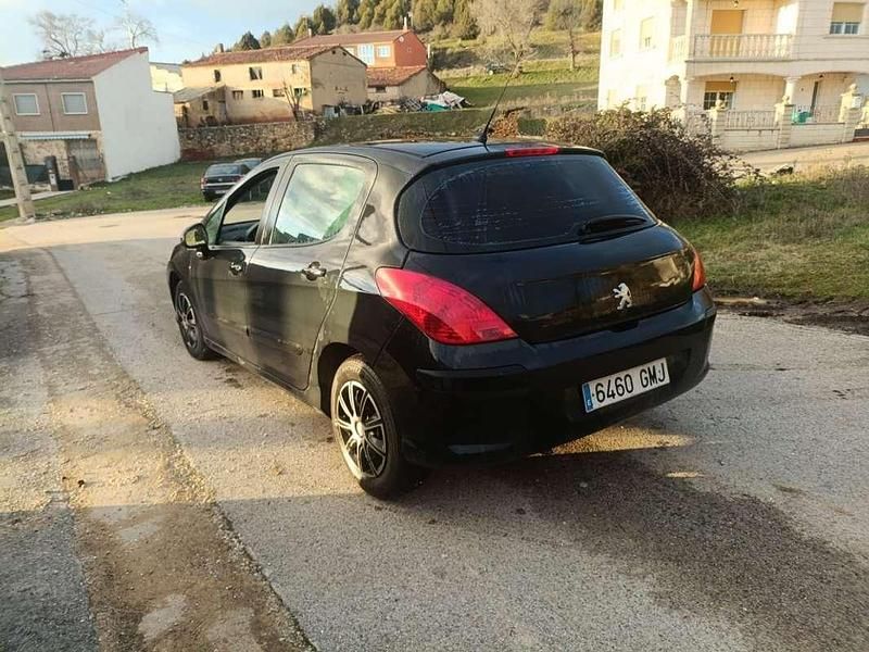 Usado Peugeot 308 109 CV (80 kW) 2009 Negro Utilitario