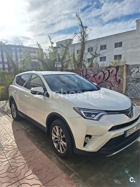 Usado Toyota RAV4 Advance 143 CV (105 kW) 2016 Blanco SUV
