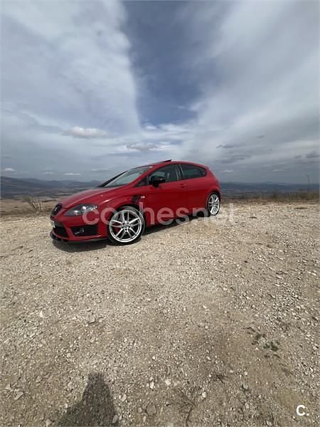 Usado Seat Leon FR 170 CV (125 kW) 2009 Rojo Utilitario