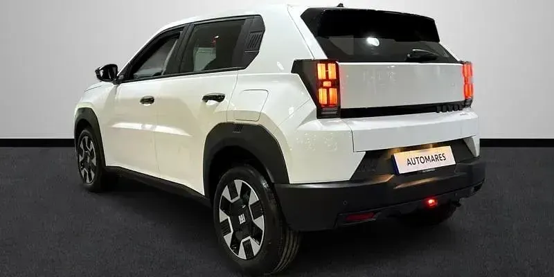 Nuevo Fiat Grande Panda Icon 101 CV (74 kW) 2026 Blanco Utilitario