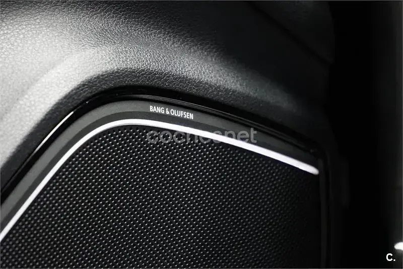 Usado Audi RS3 400 CV (294 kW) 2020 Gris / plata Berlina