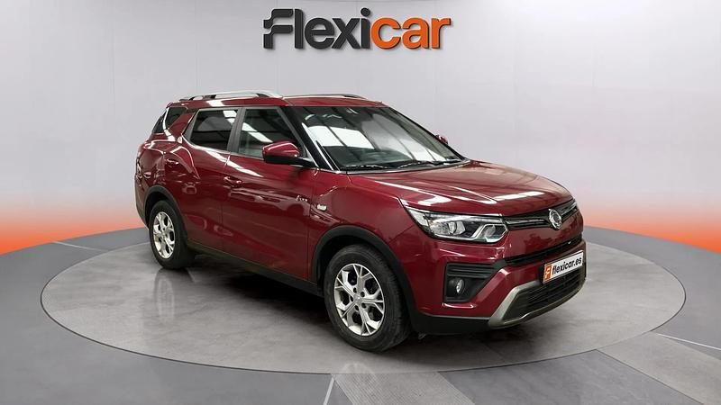 Usado Ssangyong (KGM) Tivoli 163 CV (119 kW) 2023 Burdeos SUV