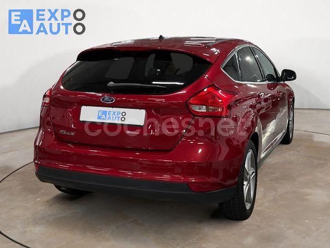 Usado Ford Focus Titanium 125 CV (91 kW) 2016 Rojo Berlina