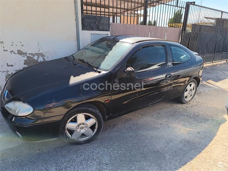 Azul Usado 2001 Renault Mégane Coupé Expression Coupe | 1300 € - Imagen 1/1