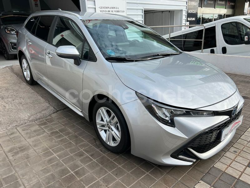 Usado Toyota Corolla Sport 122 CV (89 kW) 2022 Gris / plata Familiar