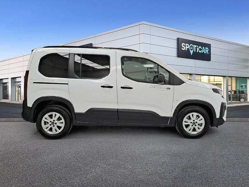 Nieuw Peugeot Rifter Allure 100 PK (73 kW) 2026 Wit MPV