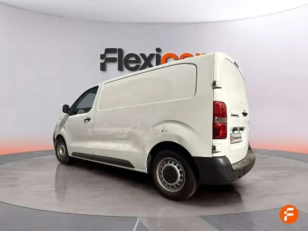 Usado Citroën Jumpy 102 CV (75 kW) 2021 Blanco Monovolumen