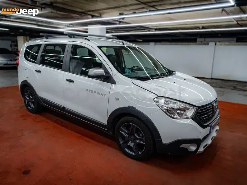 Usado Dacia Lodgy Stepway 115 CV (84 kW) 2018 Blanco Monovolumen