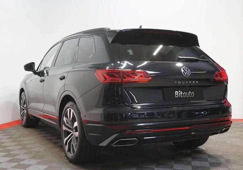 Usado VW Touareg Elegance 286 CV (210 kW) 2021 Negro SUV