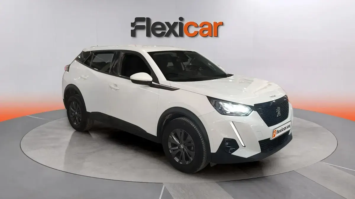 Usado Peugeot 2008 Active 110 CV (80 kW) 2021 SUV