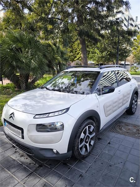 Usado Citroën C4 Shine Edition 100 CV (73 kW) 2016 Blanco Berlina