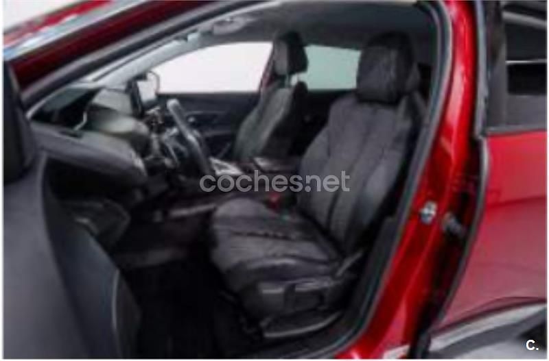Usado Peugeot 3008 Allure 225 CV (165 kW) 2021 Rojo SUV