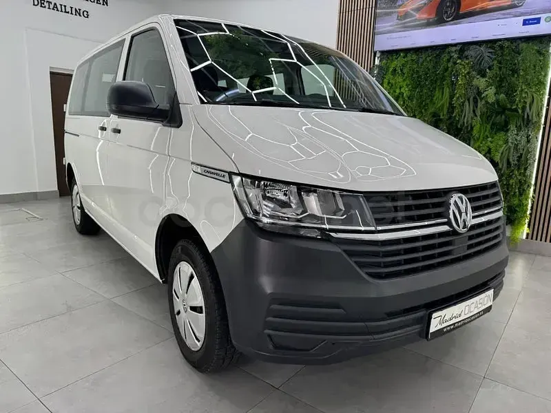 Usado VW Caravelle 110 CV (80 kW) 2021 Blanco Van