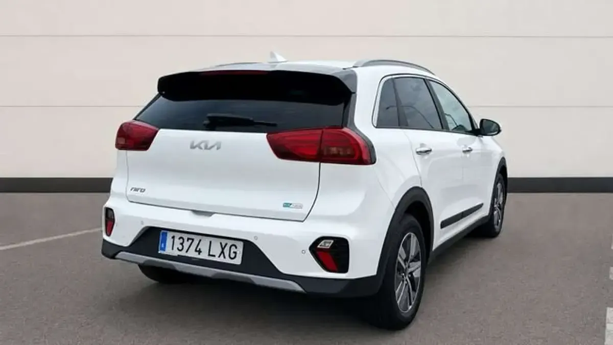 Usado Kia Niro 141 CV (103 kW) 2022 Blanco SUV