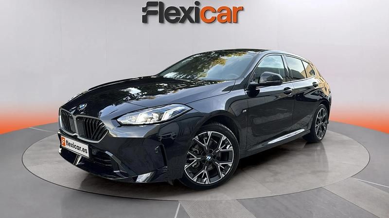 Usado BMW 116 122 CV (89 kW) 2025 Negro Utilitario