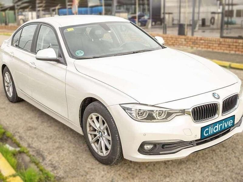 Usado BMW 318 150 CV (110 kW) 2018 Blanco Berlina