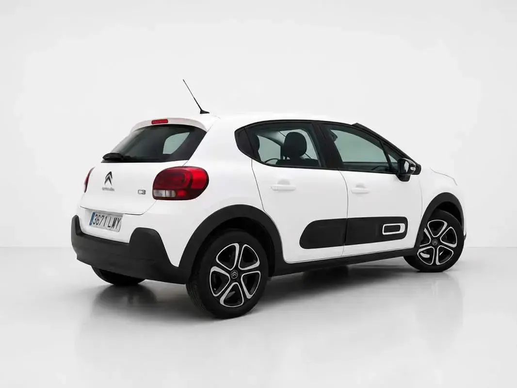 Usado Citroën C3 Feel 99 CV (72 kW) 2022 Blanco Utilitario