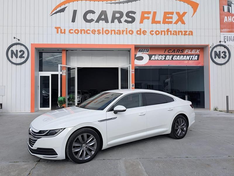 Blanco Usado 2019 VW Arteon Berlina | 22.490 € (Un poco caro) - Imagen 1/4