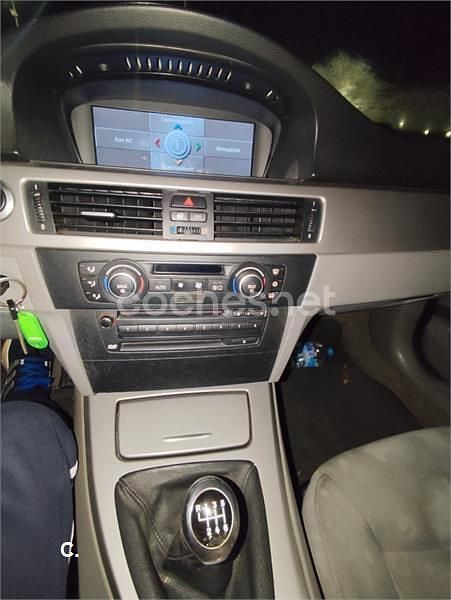 Usado BMW 320 163 CV (119 kW) 2007 Azul Familiar