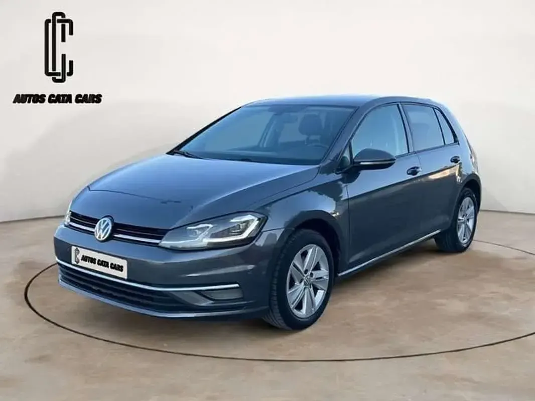 Usado VW Golf VII Advance 116 CV (85 kW) 2018 Gris Utilitario