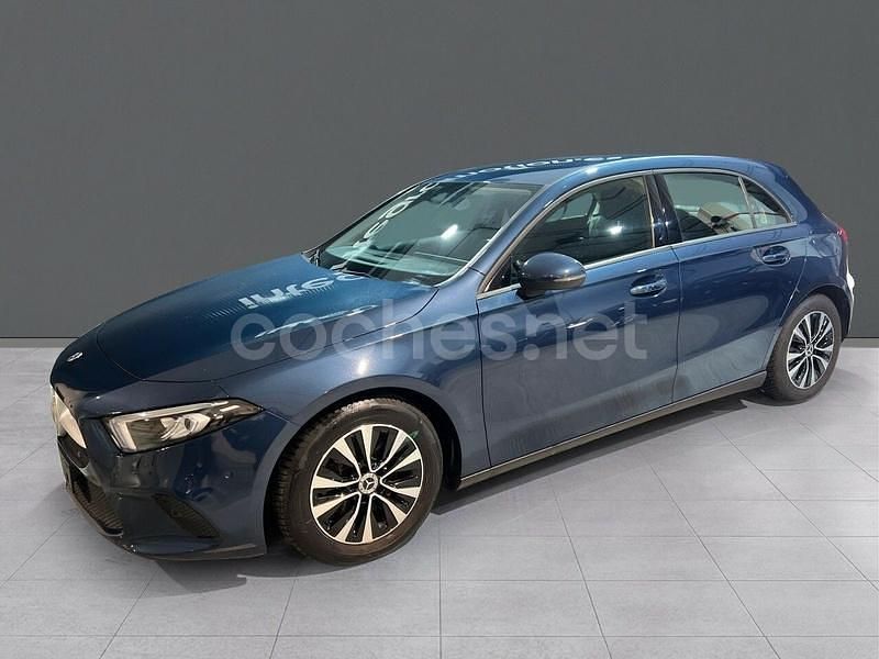 Azul Usado 2021 Mercedes A180 Berlina | 21.900 € (Buen precio) - Imagen 1/4