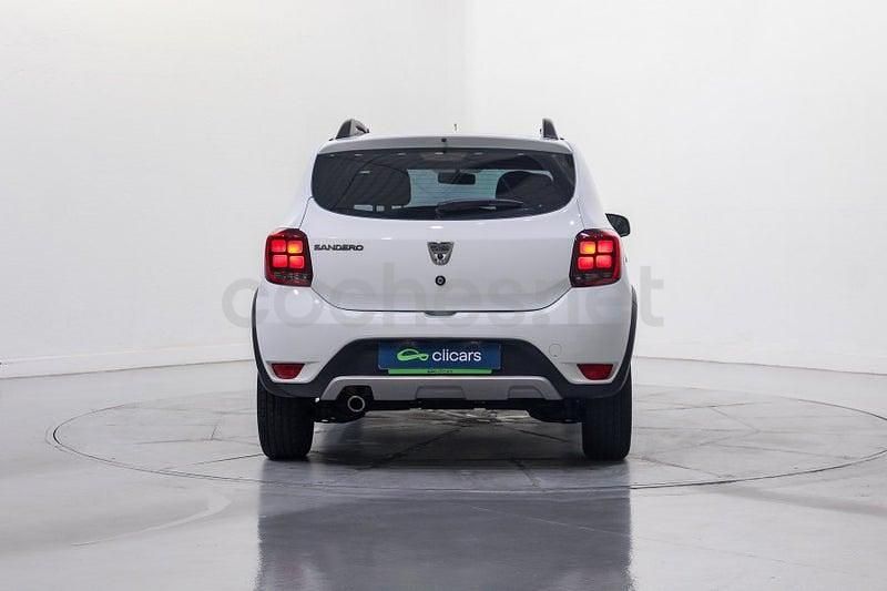 Usado Dacia Sandero Essentiel 90 CV (66 kW) 2018 Blanco Berlina