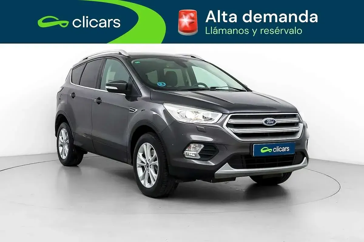 Usado Ford Kuga Titanium 150 CV (110 kW) 2018 Gris SUV