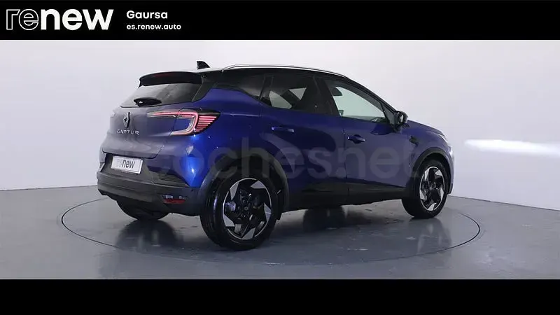 Usado Renault Captur Techno 100 CV (73 kW) 2025 Azul SUV