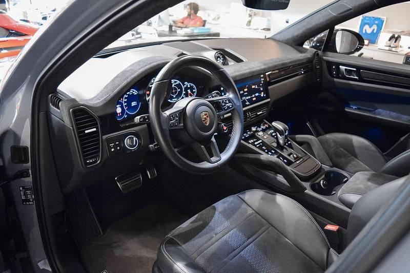 Usado Porsche Cayenne Turbo GT 640 CV (470 kW) 2023 Gris SUV