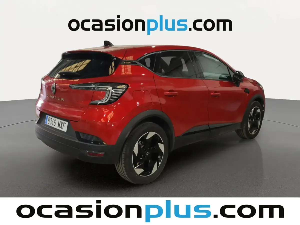 Usado Renault Captur Techno 90 CV (66 kW) 2024 Rojo SUV