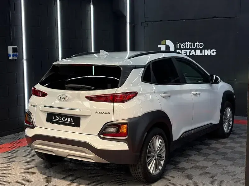 Usado Hyundai Kona 177 CV (130 kW) 2017 Blanco SUV