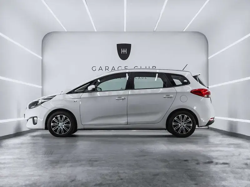 Usado Kia Carens 116 CV (85 kW) 2015 Blanco Monovolumen