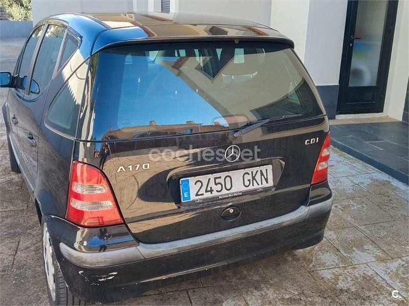 Usado Mercedes A170 Classic 90 CV (66 kW) 2001 Negro Monovolumen
