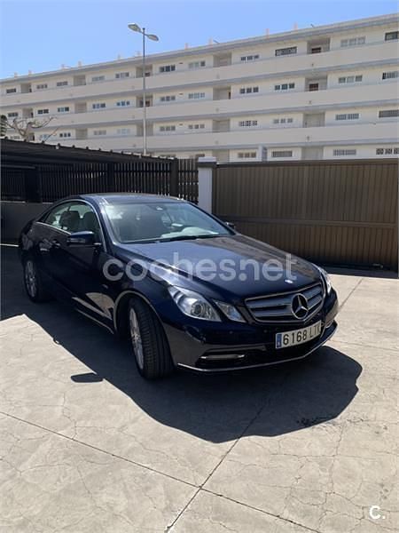 Usado Mercedes E220 Elegance 170 CV (125 kW) 2011 Negro Coupe