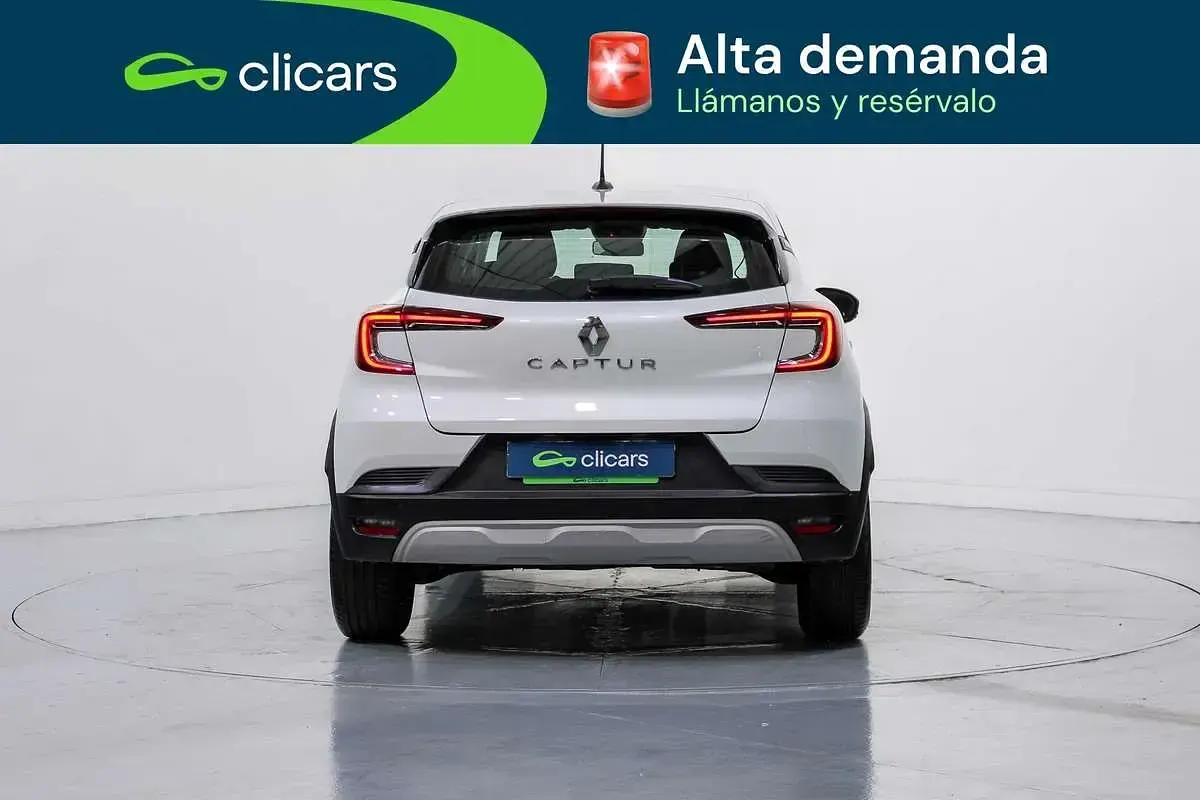 Usado Renault Captur Intens 101 CV (74 kW) 2022 Blanco SUV