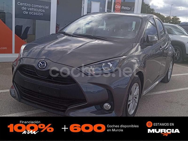 Gris / plata Usado 2023 Mazda 2 Center-Line Berlina | 16.450 € (Precio justo) - Imagen 1/4