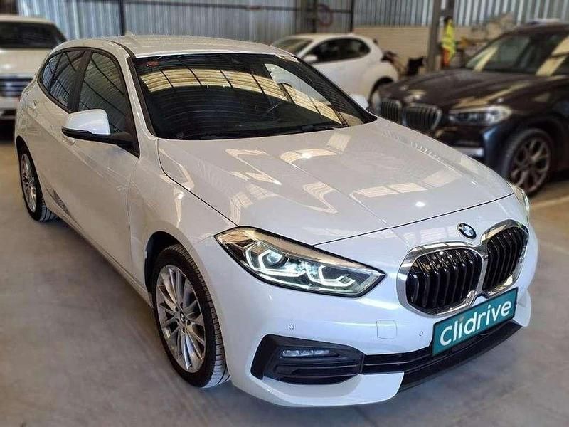 Używany BMW 118 Performance 150 KM (110 kW) 2020 Biały Hatchback