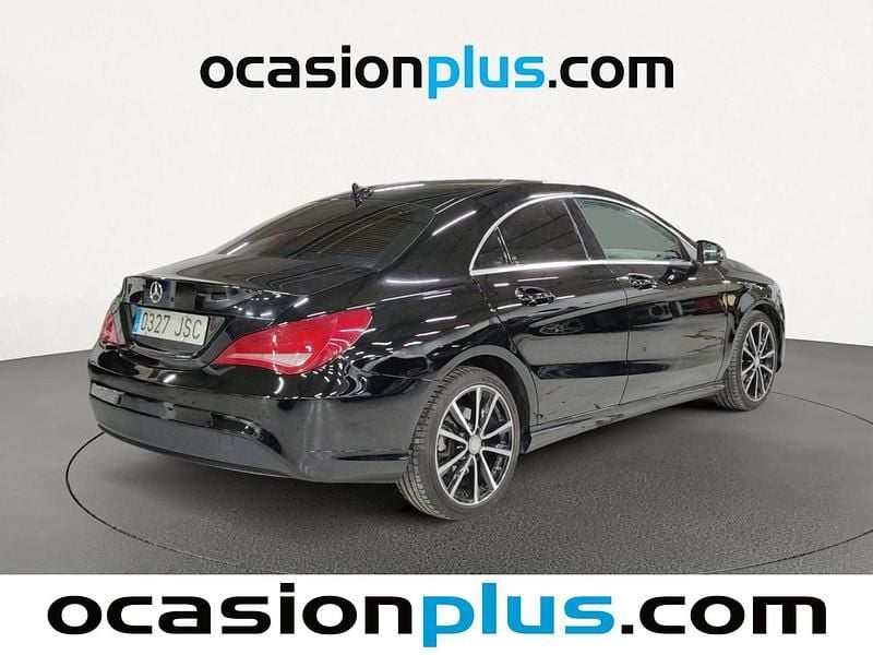 Usado Mercedes CLA200 136 CV (100 kW) 2016 Negro Berlina