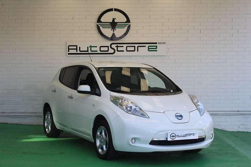 Usado Nissan Leaf Acenta 80 kW (109 CV) 2015 Blanco Utilitario