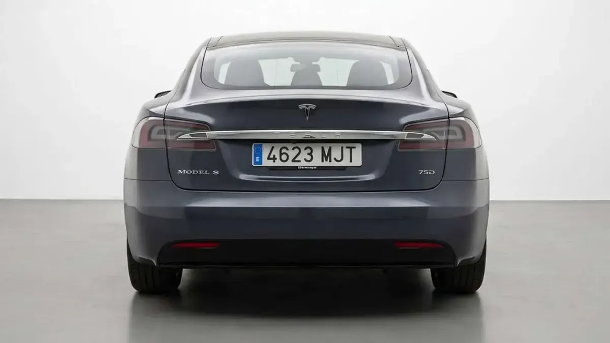Käytetty Tesla Model S 386 kW (525 HP) 2018 Harmaa Viistoperä