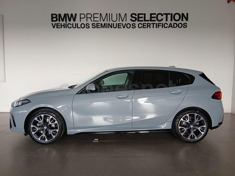 Usado BMW 120 Comfort Edition 163 CV (119 kW) 2025 Gris / plata Utilitario